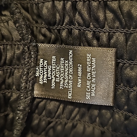 Torrid Black Lace Square Neck Crop Top - Picture 6 of 9